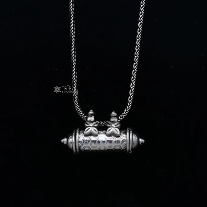 Necklaces TRIBAL ORNAMENTS 925 Sterling silver handmade vintage customized design amulet pendant box pendant container pendant mantra box silver tabiz nsp857 Necklaces TRIBAL ORNAMENTS 925 Sterling silver handmade vintage customized design amulet pendant box pendant container pendant mantra box silver tabiz nsp857