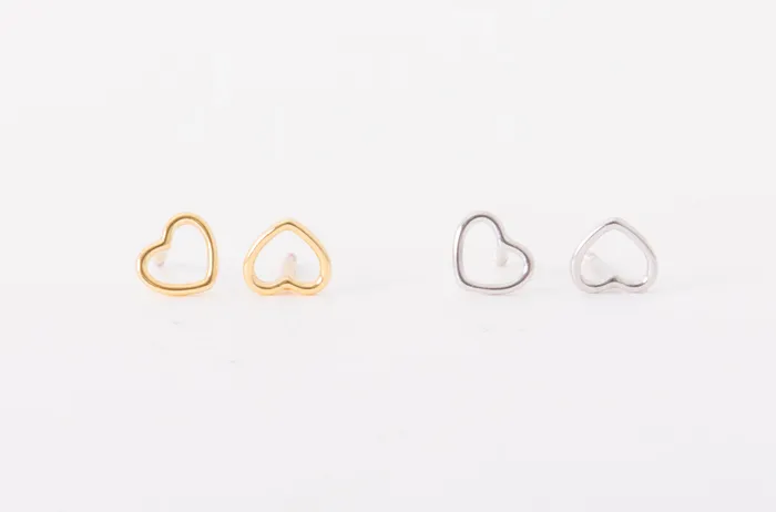 Necklaces WANTME Hollow Heart Screwbacks