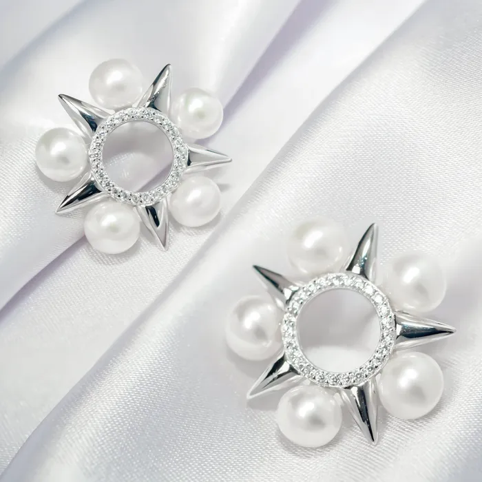 Pearly Lustre Earrings Asian Civilisations Museum Freshwater Pearl Earrings WE00225 New Yorker Collection