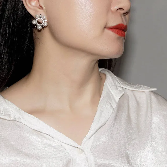 Pearly Lustre Earrings Asian Civilisations Museum Freshwater Pearl Earrings WE00225 New Yorker Collection