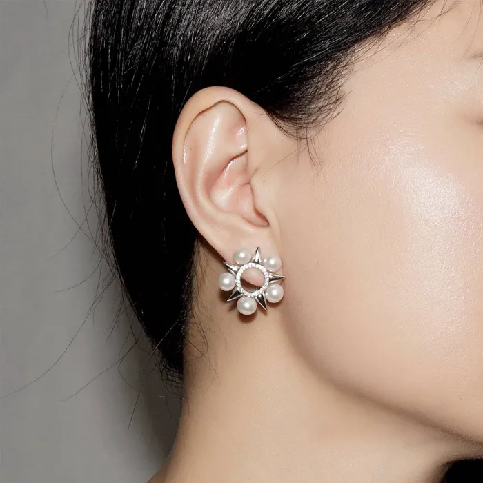 Pearly Lustre Earrings Asian Civilisations Museum Freshwater Pearl Earrings WE00225 New Yorker Collection