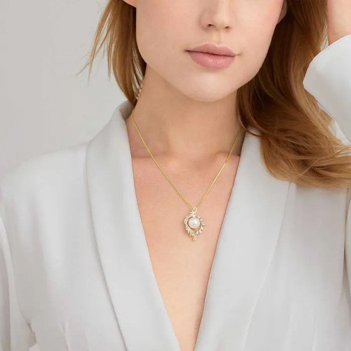 Pearly Lustre Necklaces Elegant Freshwater Pearl Necklace WN00092