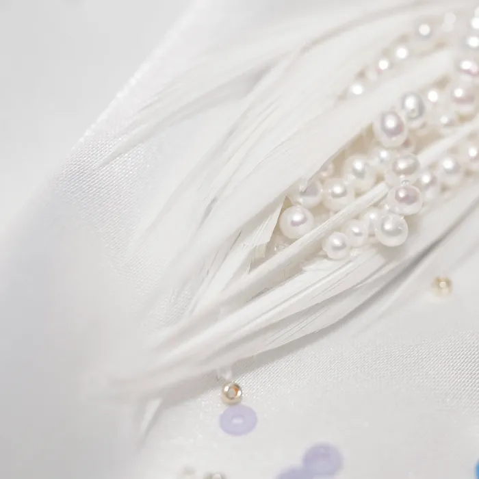 Pearly Lustre Necklaces Passion for Life French Embroidery Freshwater Pearl Brooch WC00014