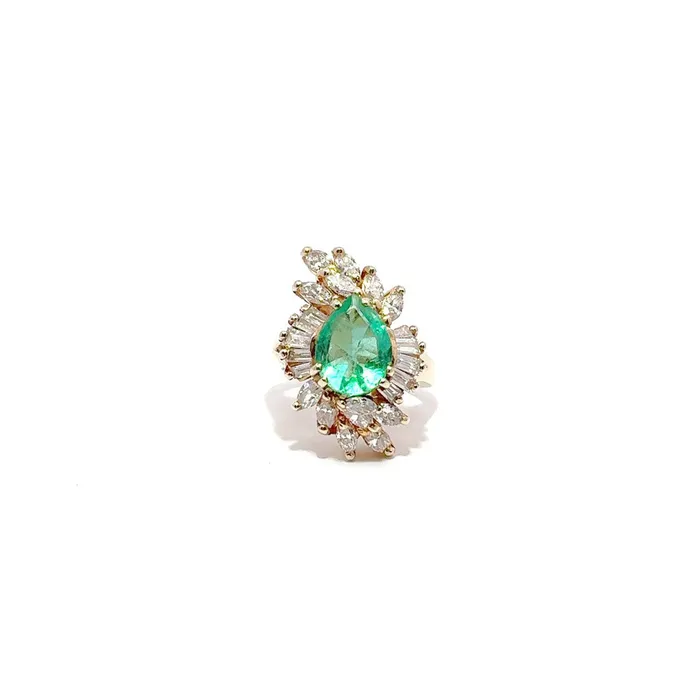 PreOwned Emerald and Diamond Ring STORE 5a Rings