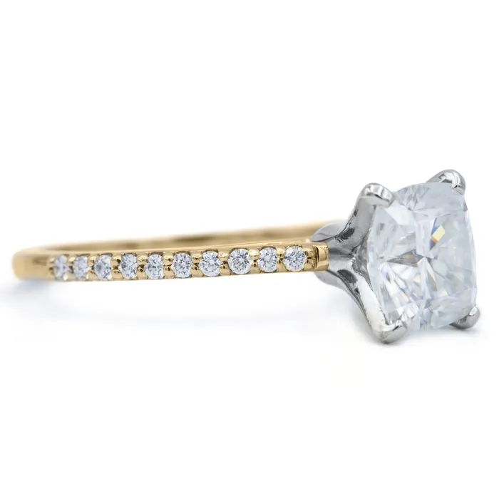 Rings Fire Brilliance Cushion Hearts Arrows Moissanite 4 Prongs Diamond Accent Ice Cathedral Solitaire Ring