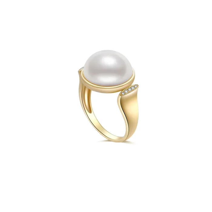 Rings Pearly Lustre 18K Diamond Edison Mabe Pearl Ring KR00059