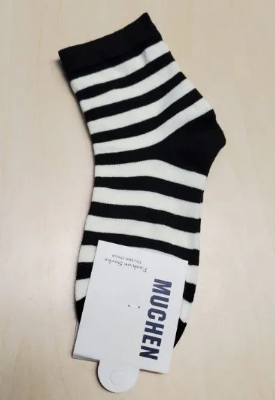 Rings POLLY SF428 Black White Stripes Socks