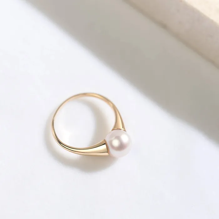 Top Grade Akoya Hanadama Pearl 18K Gold Ring KR00031 Pearly Lustre Rings