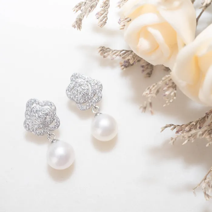 Top Grade Freshwater Pearl Earrings WE00131 GARDENS Pearly Lustre Earrings