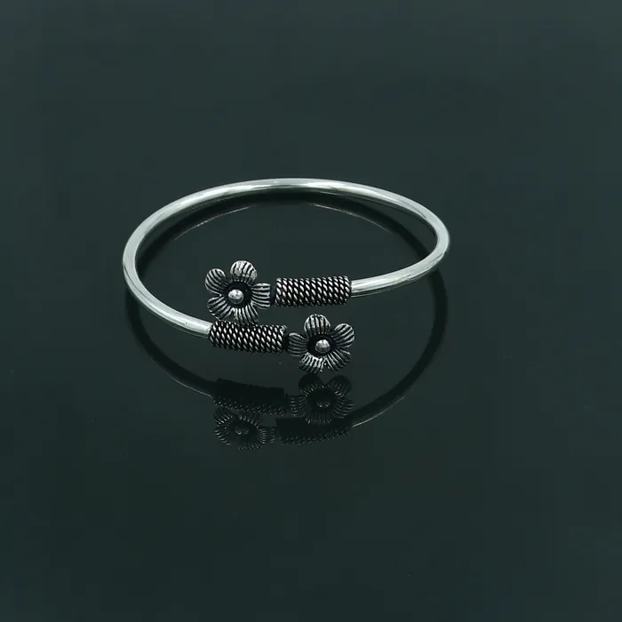 TRIBAL ORNAMENTS Bracelets 925 sterling silver handmade flower design stylish kada bangle bracelet tribal jewelry nsk883 TRIBAL ORNAMENTS Bracelets 925 sterling silver handmade flower design stylish kada bangle bracelet tribal jewelry nsk883
