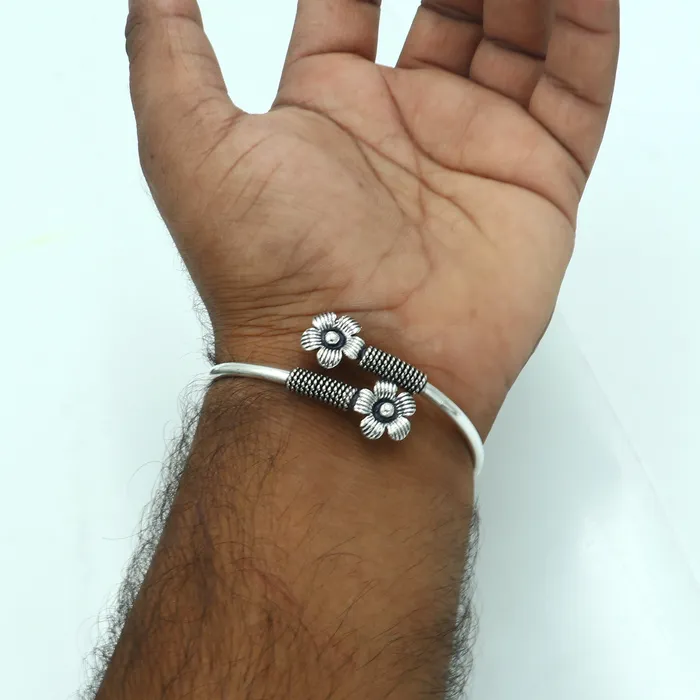 TRIBAL ORNAMENTS Bracelets 925 sterling silver handmade flower design stylish kada bangle bracelet tribal jewelry nsk883 TRIBAL ORNAMENTS Bracelets 925 sterling silver handmade flower design stylish kada bangle bracelet tribal jewelry nsk883