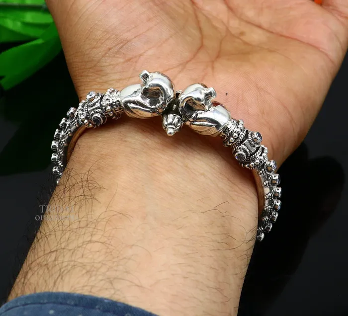 TRIBAL ORNAMENTS Bracelets 925 Sterling silver handmade vintage peacock design cubic zircon stone tribal ethnic belly dance bangle bracelet gifting kada Rnsk621 TRIBAL ORNAMENTS Bracelets 925 Sterling silver handmade vintage peacock design cubic zircon stone tribal ethnic belly dance bangle bracelet gifting kada Rnsk621