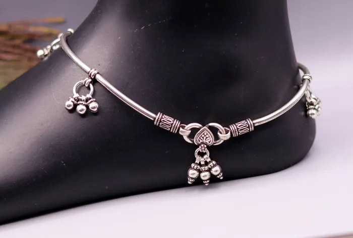 TRIBAL ORNAMENTS Bracelets 925 Sterling silver vintage handmade antique design stylish anklet foot bracelet hanging bells tribal belly dance charm ankle jewelry ank120