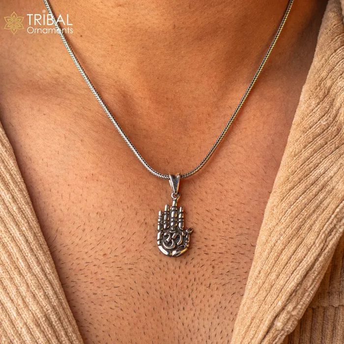 TRIBAL ORNAMENTS Necklaces 925 sterling silver handmade divine hand palm with AUM excellent unique design pendant blessing palm pendant from india ssp910 TRIBAL ORNAMENTS Necklaces 925 sterling silver handmade divine hand palm with AUM excellent unique design pendant blessing palm pendant from india ssp910