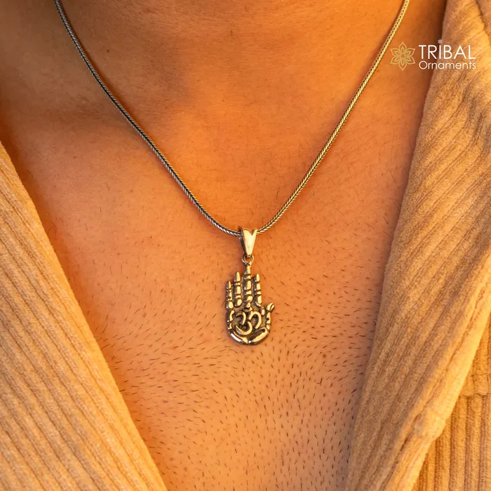 TRIBAL ORNAMENTS Necklaces 925 sterling silver handmade divine hand palm with AUM excellent unique design pendant blessing palm pendant from india ssp910