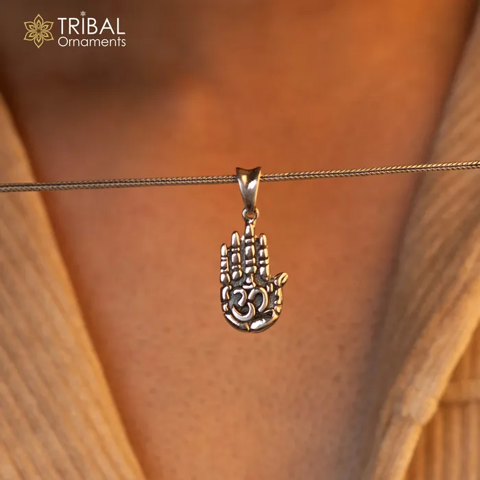 TRIBAL ORNAMENTS Necklaces 925 sterling silver handmade divine hand palm with AUM excellent unique design pendant blessing palm pendant from india ssp910