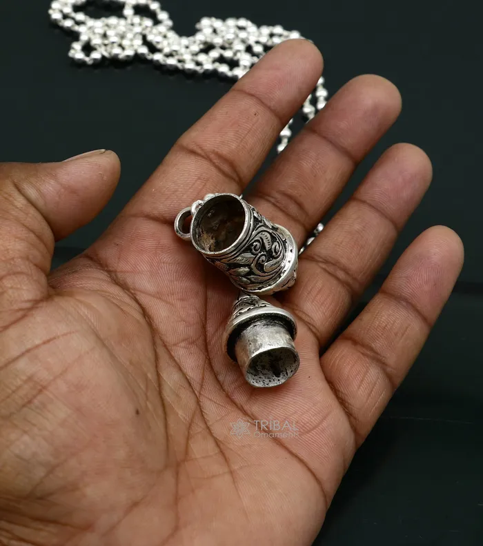 TRIBAL ORNAMENTS Necklaces 925 Sterling silver handmade vintage design amulet box pendant with 2 line beaded necklace tribal ethnic mantra box pendant jewelry set591 TRIBAL ORNAMENTS Necklaces 925 Sterling silver handmade vintage design amulet box pendant with 2 line beaded necklace tribal ethnic mantra box pendant jewelry set591