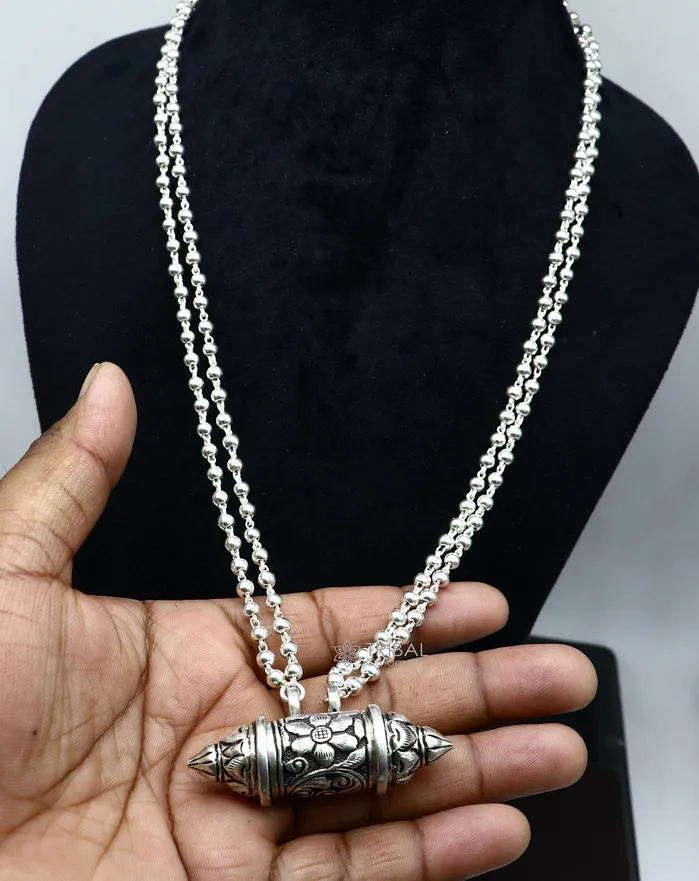 TRIBAL ORNAMENTS Necklaces 925 Sterling silver handmade vintage design amulet box pendant with 2 line beaded necklace tribal ethnic mantra box pendant jewelry set591 TRIBAL ORNAMENTS Necklaces 925 Sterling silver handmade vintage design amulet box pendant with 2 line beaded necklace tribal ethnic mantra box pendant jewelry set591
