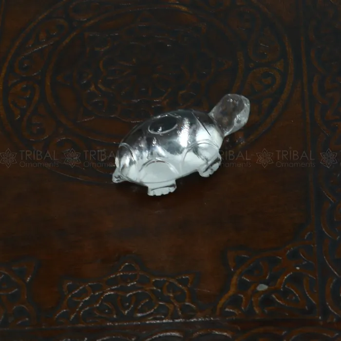 TRIBAL ORNAMENTS Necklaces Natural sphatik crystal stone divine tortoise or turtle statue amazing sphatik tortoise for wealth and prosperity art801 TRIBAL ORNAMENTS Necklaces Natural sphatik crystal stone divine tortoise or turtle statue amazing sphatik tortoise for wealth and prosperity art801