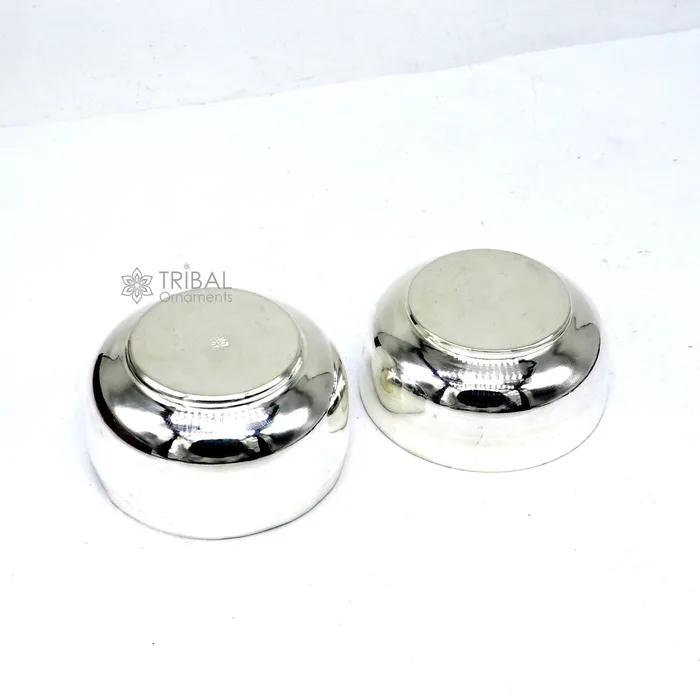 TRIBAL ORNAMENTS Rings 999 fine silver handmade shiny small Prasadam box trinket box container box unique puja box utensils solid silver article stb842
