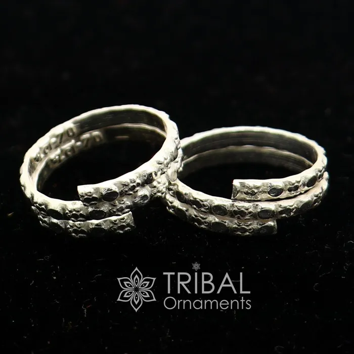 TRIBAL ORNAMENTS Rings Traditional cultural style solid silver toe ring band handmade spiral design womens jewelry from India amazing tribal jewelry ntr196 TRIBAL ORNAMENTS Rings Traditional cultural style solid silver toe ring band handmade spiral design womens jewelry from India amazing tribal jewelry ntr196