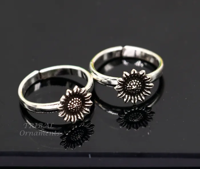 TribalOrnaments Rings 925 sterling silver elegant floral design handmade toe ring toe band stylish modern womens brides jewelry india traditional jewelry ytr43 TribalOrnaments Rings 925 sterling silver elegant floral design handmade toe ring toe band stylish modern womens brides jewelry india traditional jewelry ytr43