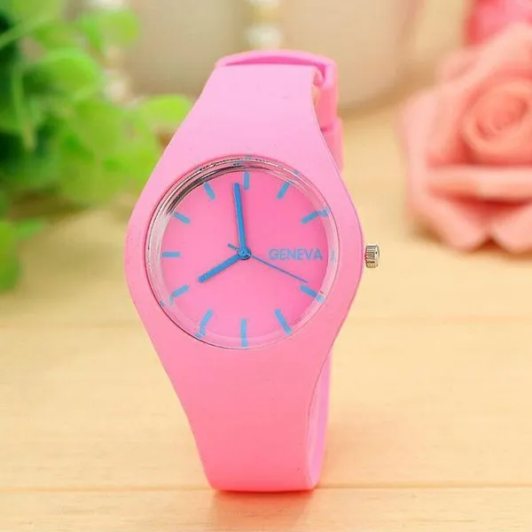 Watches 01 W52 Hot Pink Silicone Collection Quartz Watch